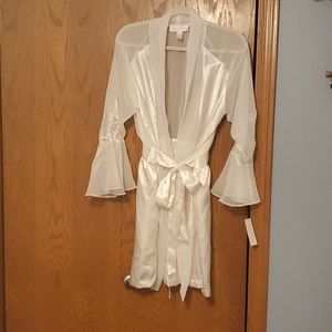 COPY - Oscar de la Renta silk robe